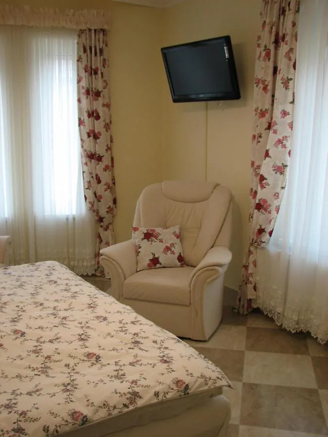 Aranyoshaz-Vendeghaz Apartment Budapest