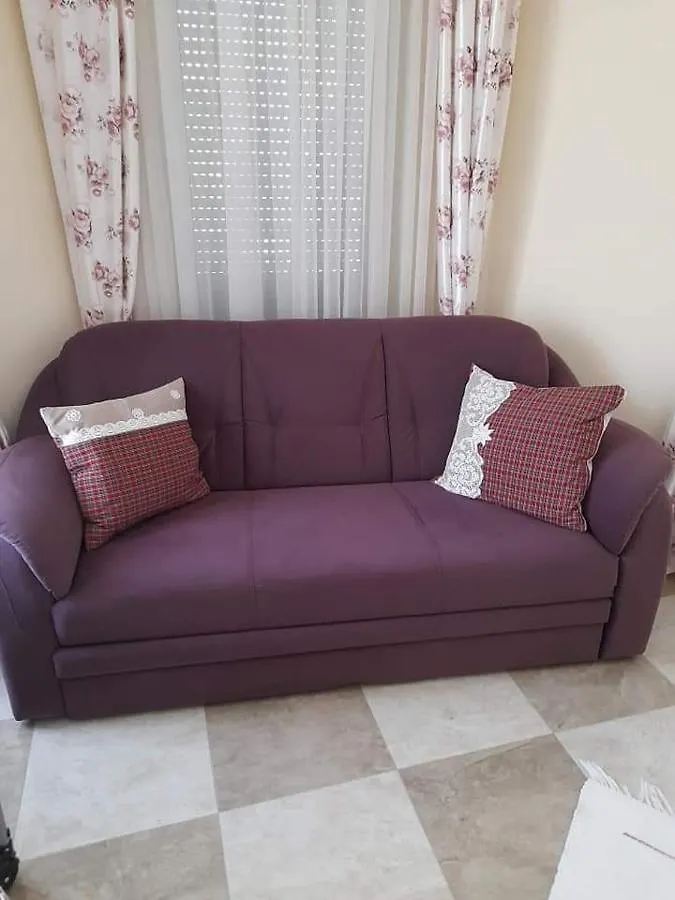 Aranyoshaz-Vendeghaz Apartment Budapest